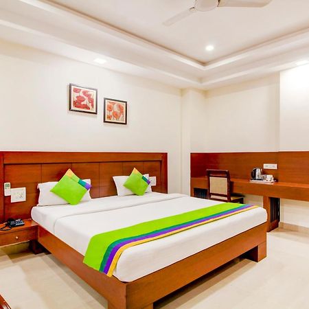 Treebo Trend Hotel Jp Plaza Nampally Haidarábád Kültér fotó