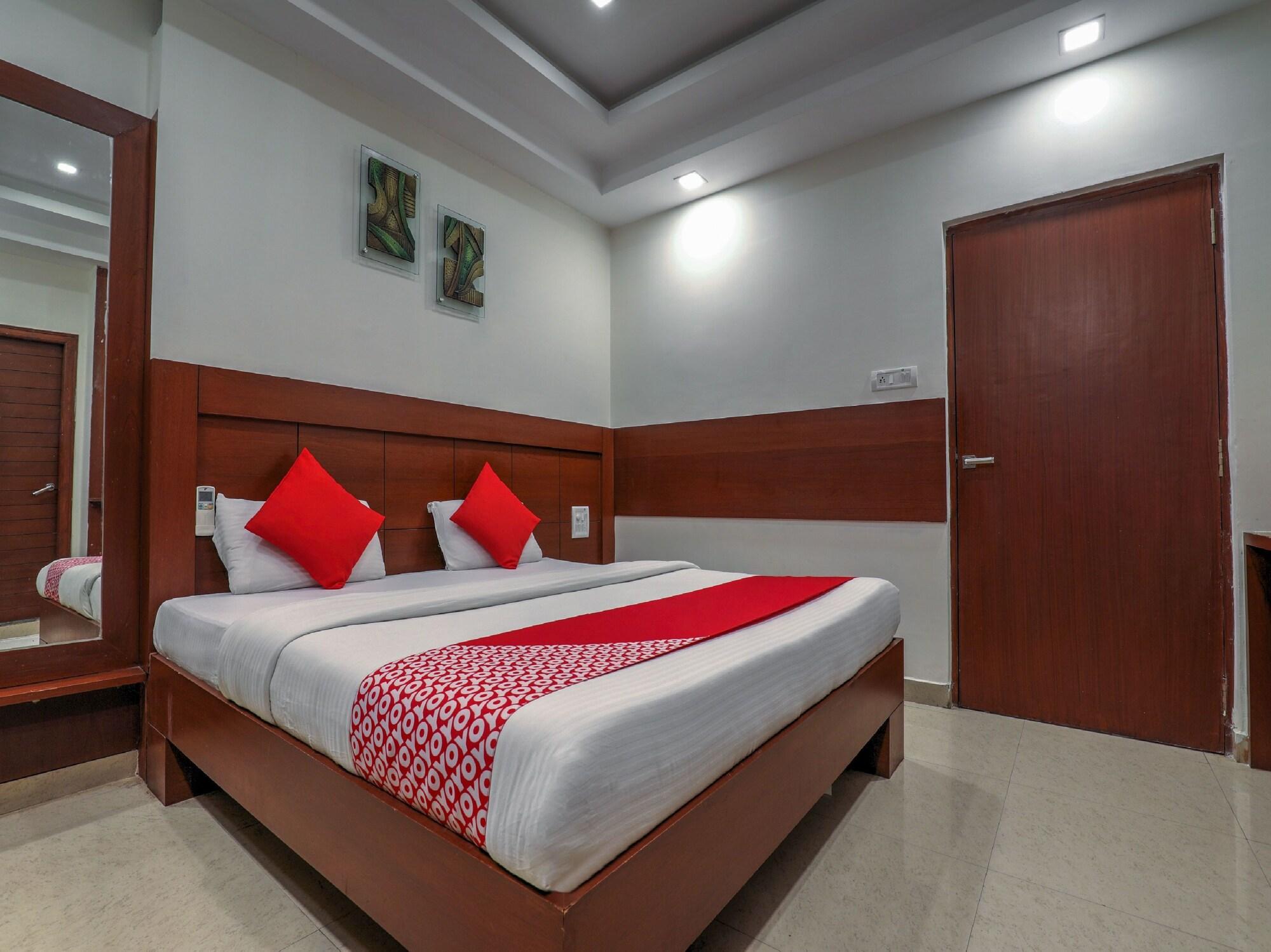 Treebo Trend Hotel Jp Plaza Nampally Haidarábád Kültér fotó