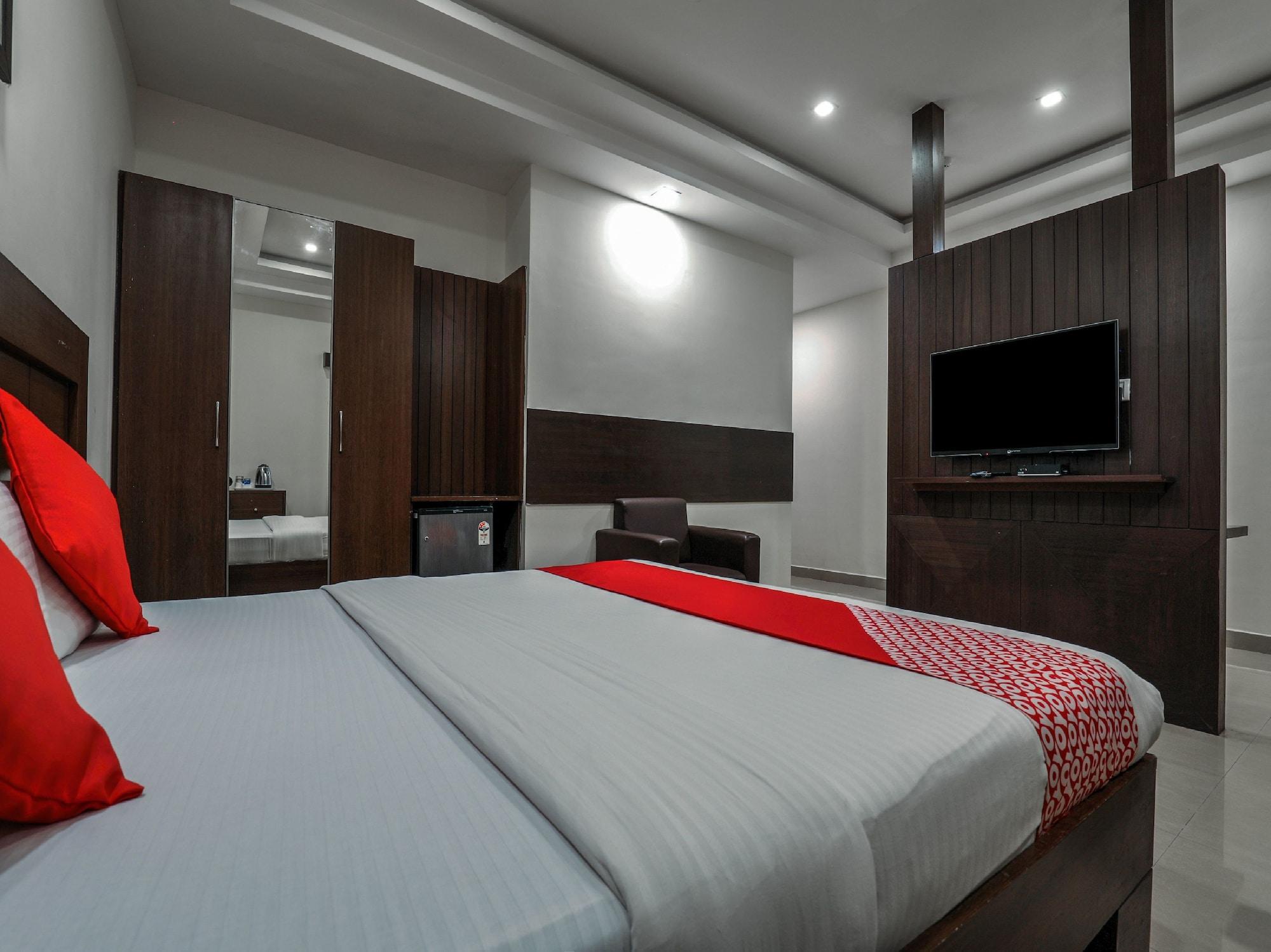 Treebo Trend Hotel Jp Plaza Nampally Haidarábád Kültér fotó