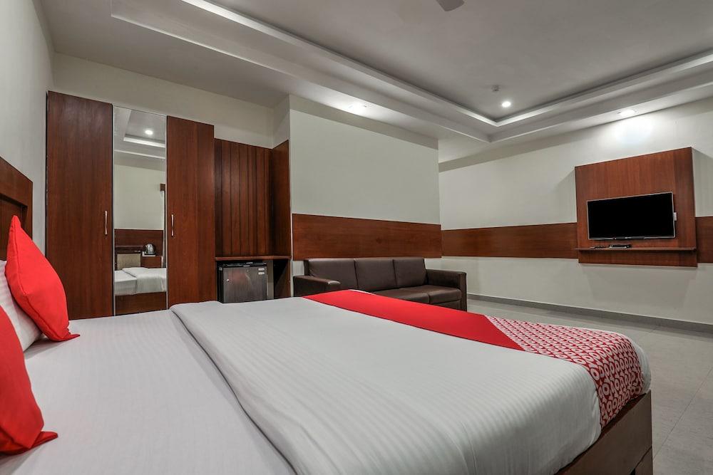 Treebo Trend Hotel Jp Plaza Nampally Haidarábád Kültér fotó