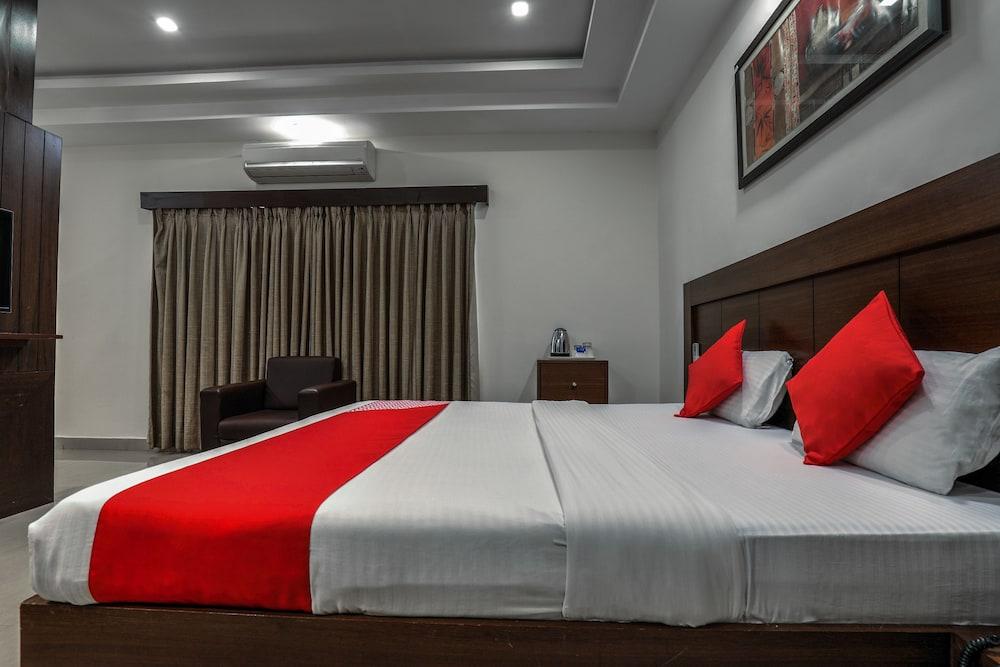 Treebo Trend Hotel Jp Plaza Nampally Haidarábád Kültér fotó