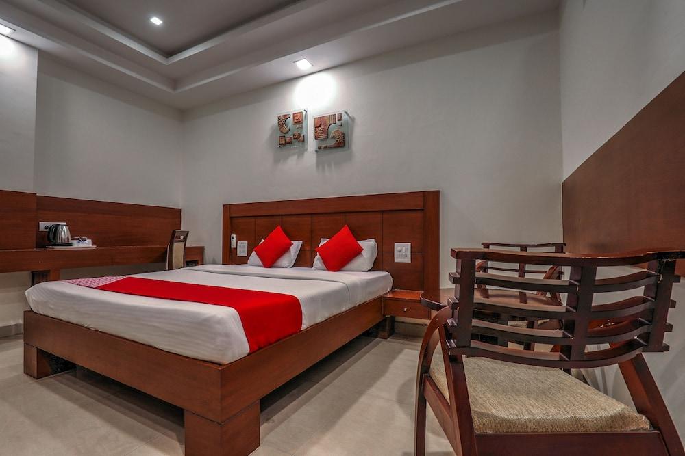 Treebo Trend Hotel Jp Plaza Nampally Haidarábád Kültér fotó