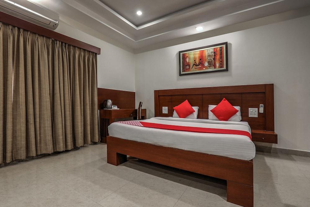 Treebo Trend Hotel Jp Plaza Nampally Haidarábád Kültér fotó
