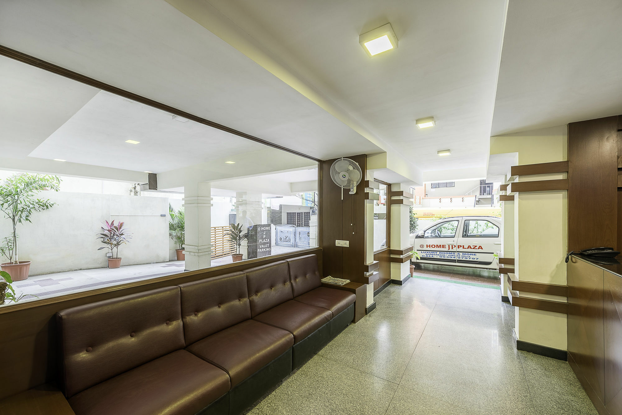 Treebo Trend Hotel Jp Plaza Nampally Haidarábád Kültér fotó