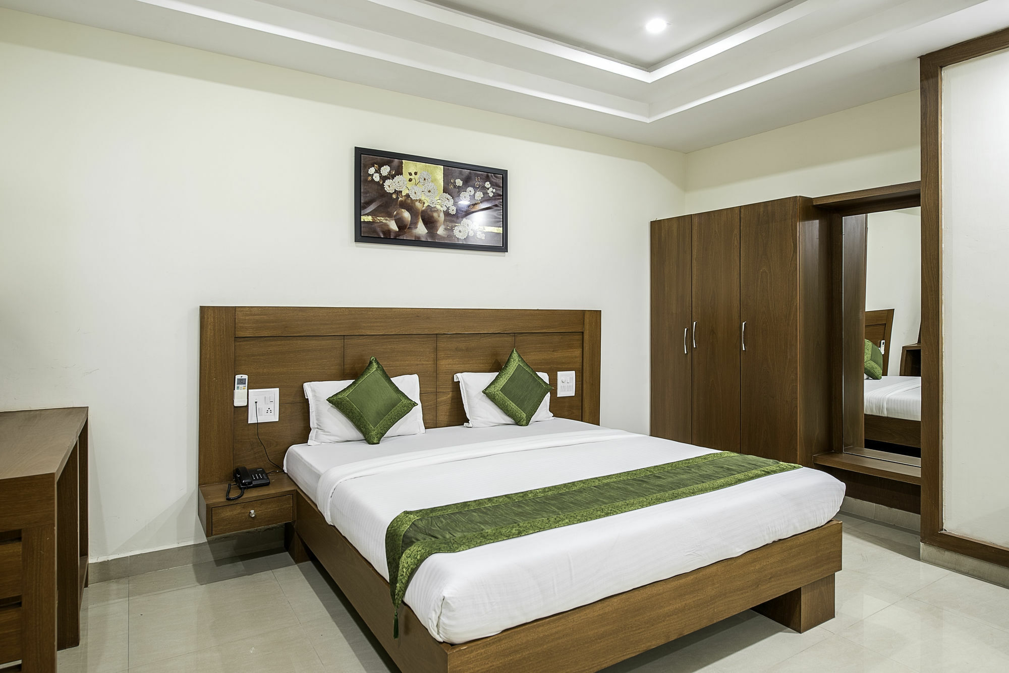 Treebo Trend Hotel Jp Plaza Nampally Haidarábád Kültér fotó