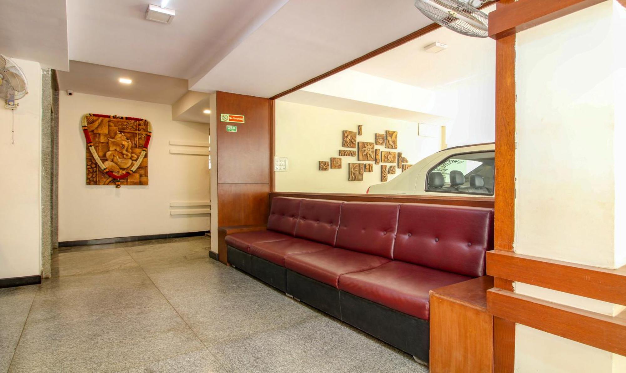 Treebo Trend Hotel Jp Plaza Nampally Haidarábád Kültér fotó