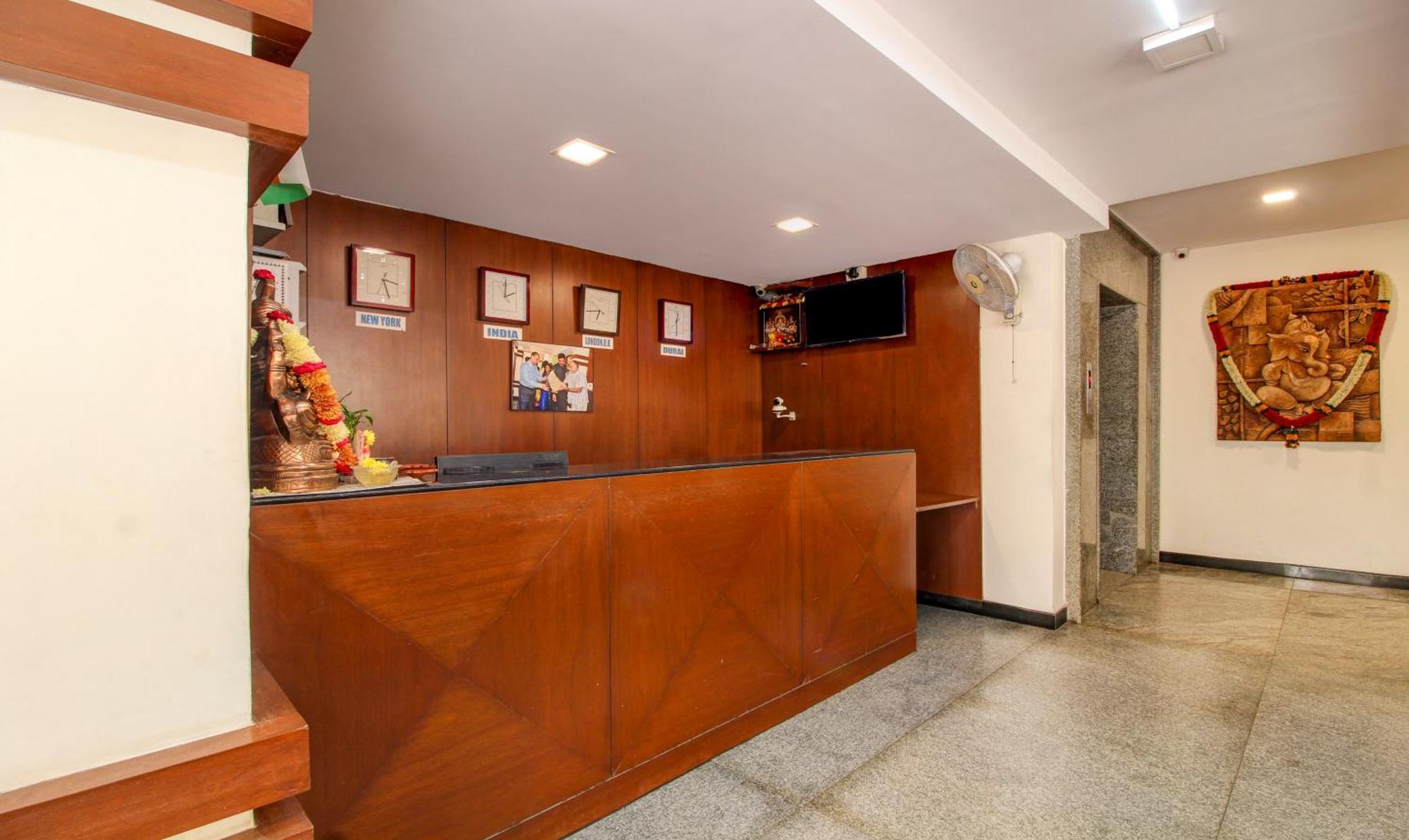 Treebo Trend Hotel Jp Plaza Nampally Haidarábád Kültér fotó