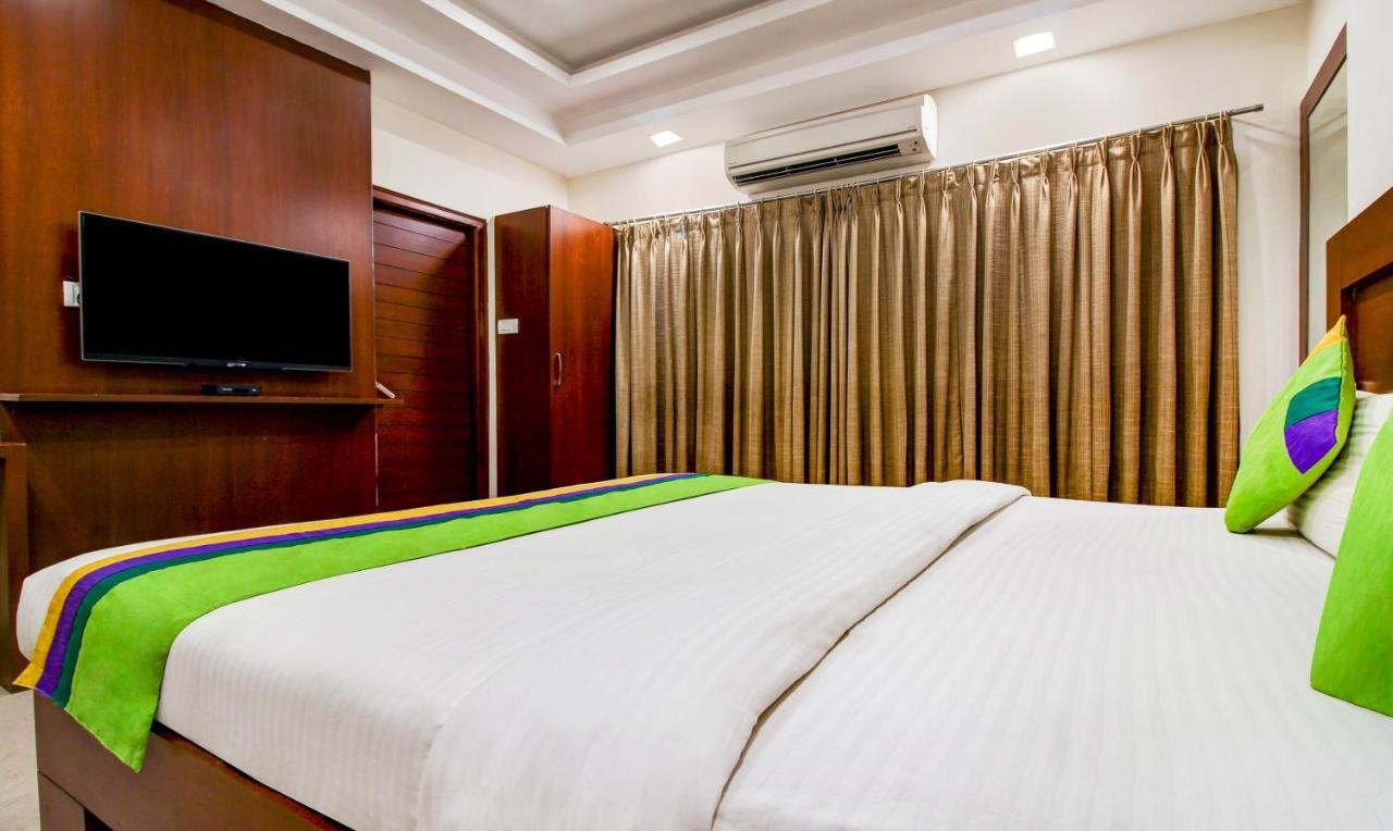 Treebo Trend Hotel Jp Plaza Nampally Haidarábád Kültér fotó